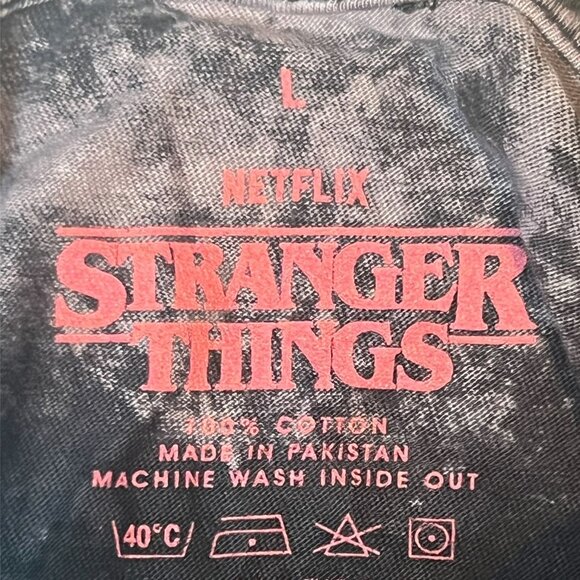 Stranger Things Viva Las Vecna Graphic T-Shirt L Netflix Official Merch 100% Cot - Picture 5 of 7